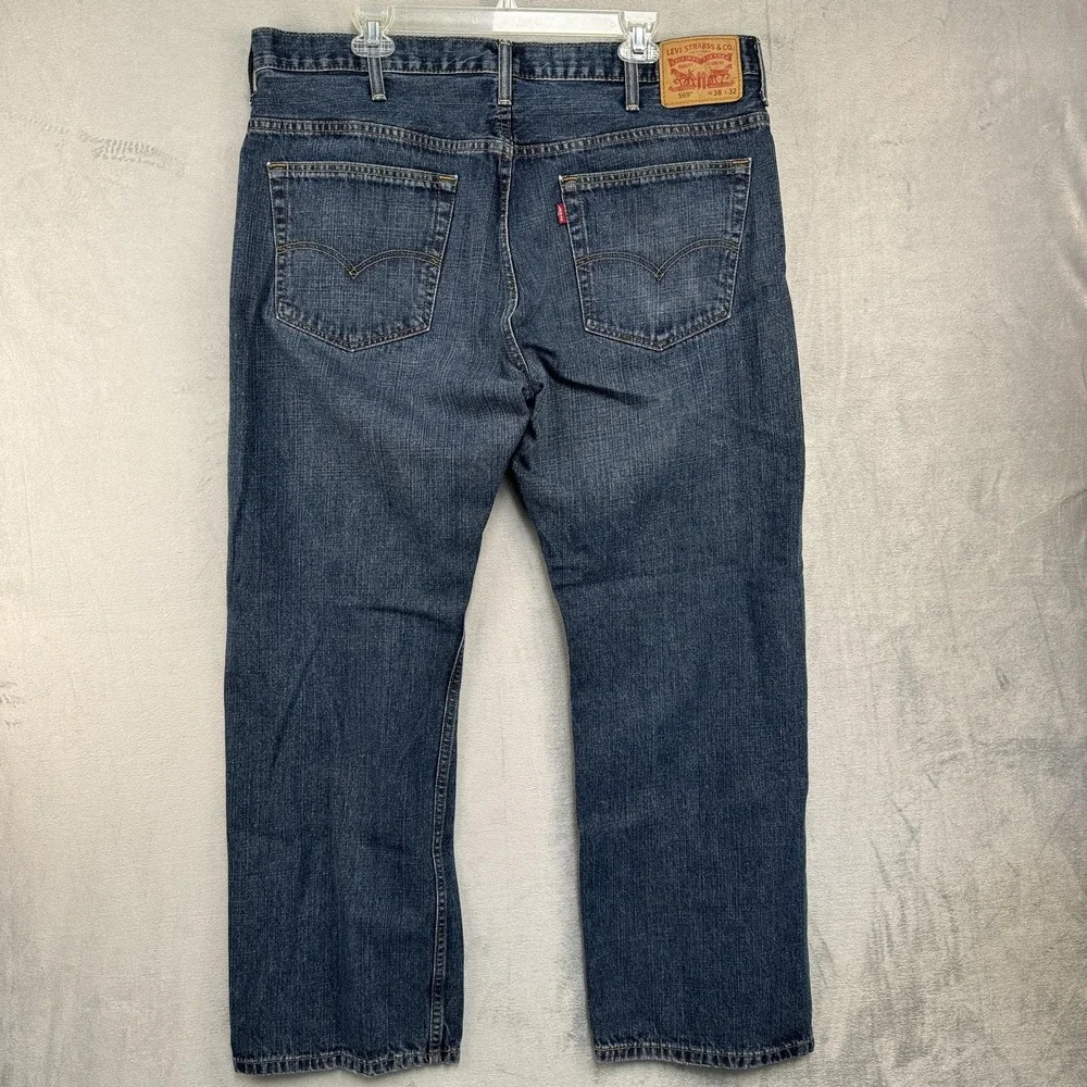 Levis 569 Jeans Mens Size 38 Blue Medium Wash Relaxed Straight Zip Fly Denim